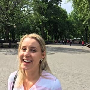 Meet your Posher, Daniela